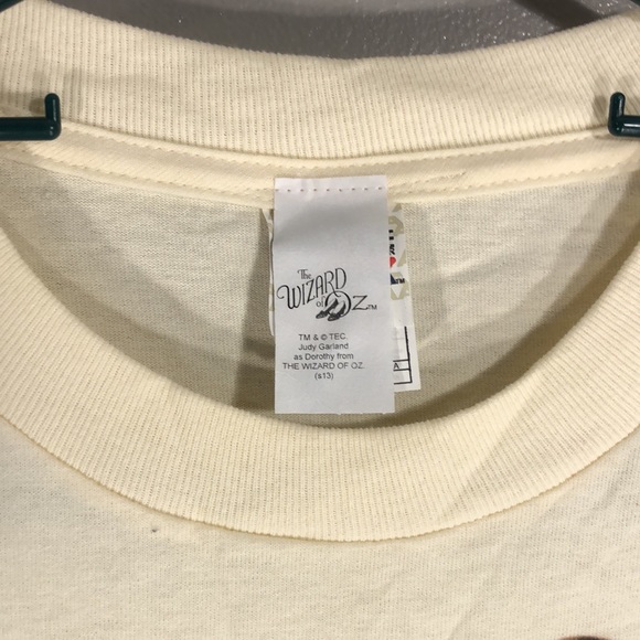 The Wizard of OZ Dorthy t shirt - Picture 3 of 4